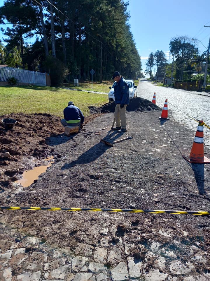 17 06obras003